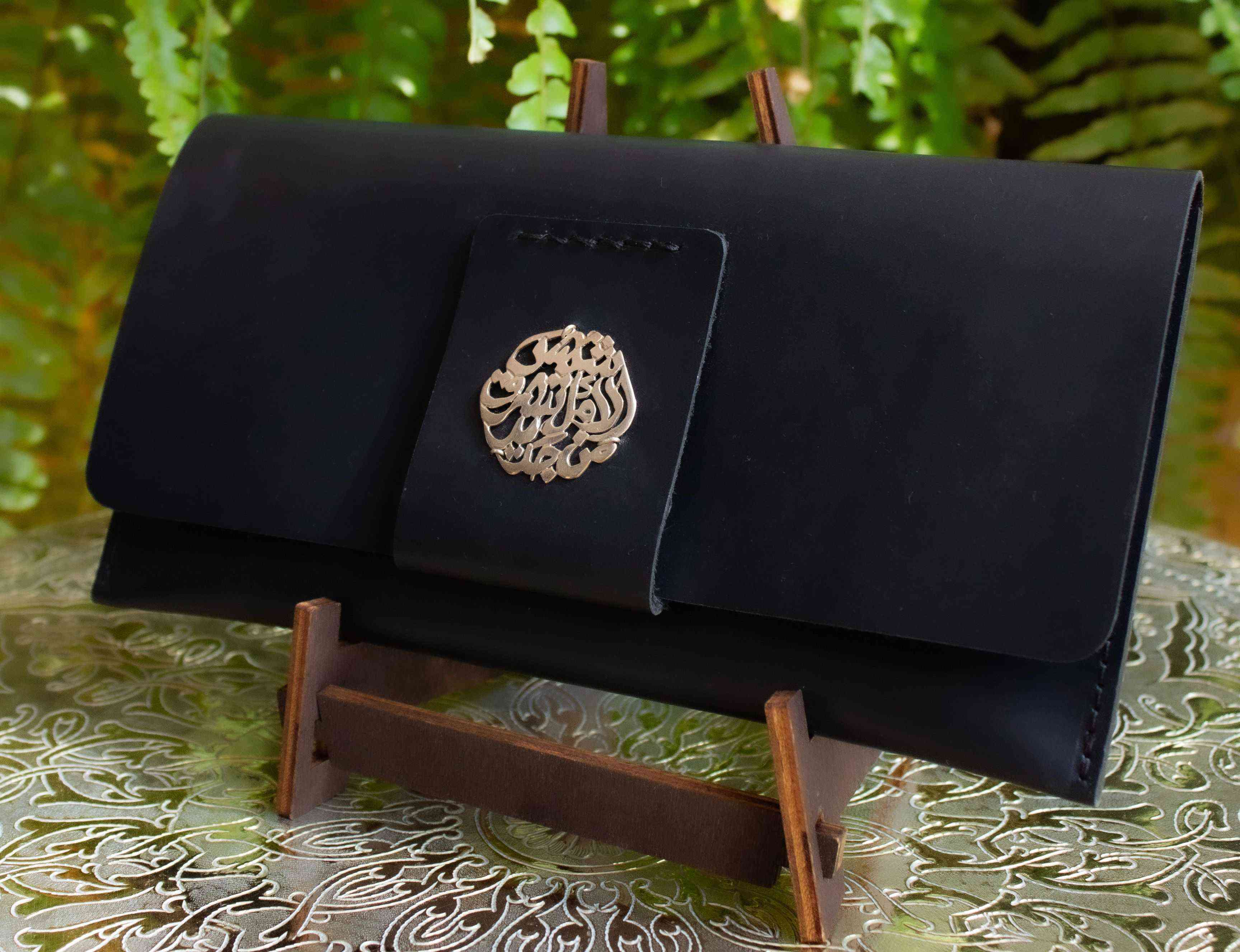 Pochette en cuir noir